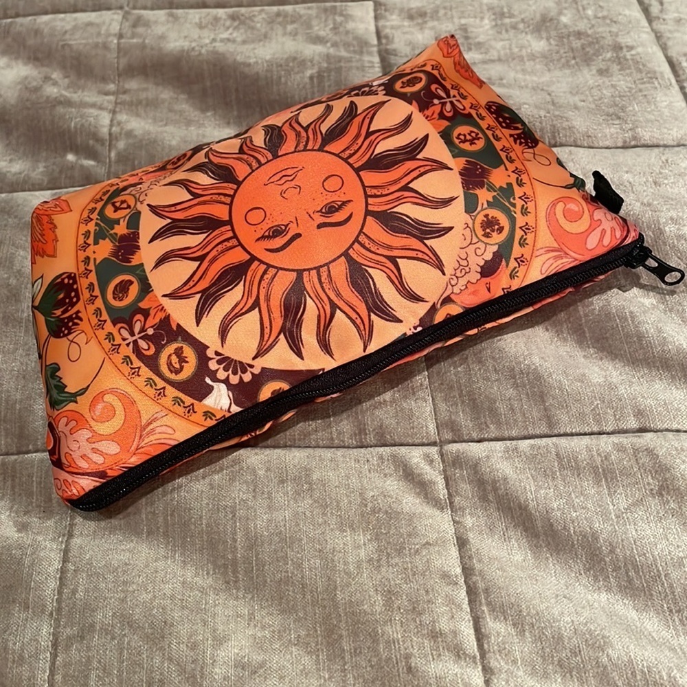 Sun Makeup Case - Picture 4 of 8